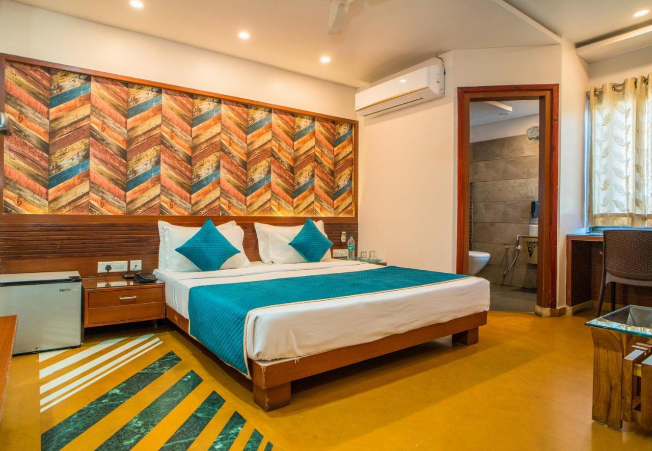 אודייפור Uddhav Vilas A Family Hotel מראה חיצוני תמונה