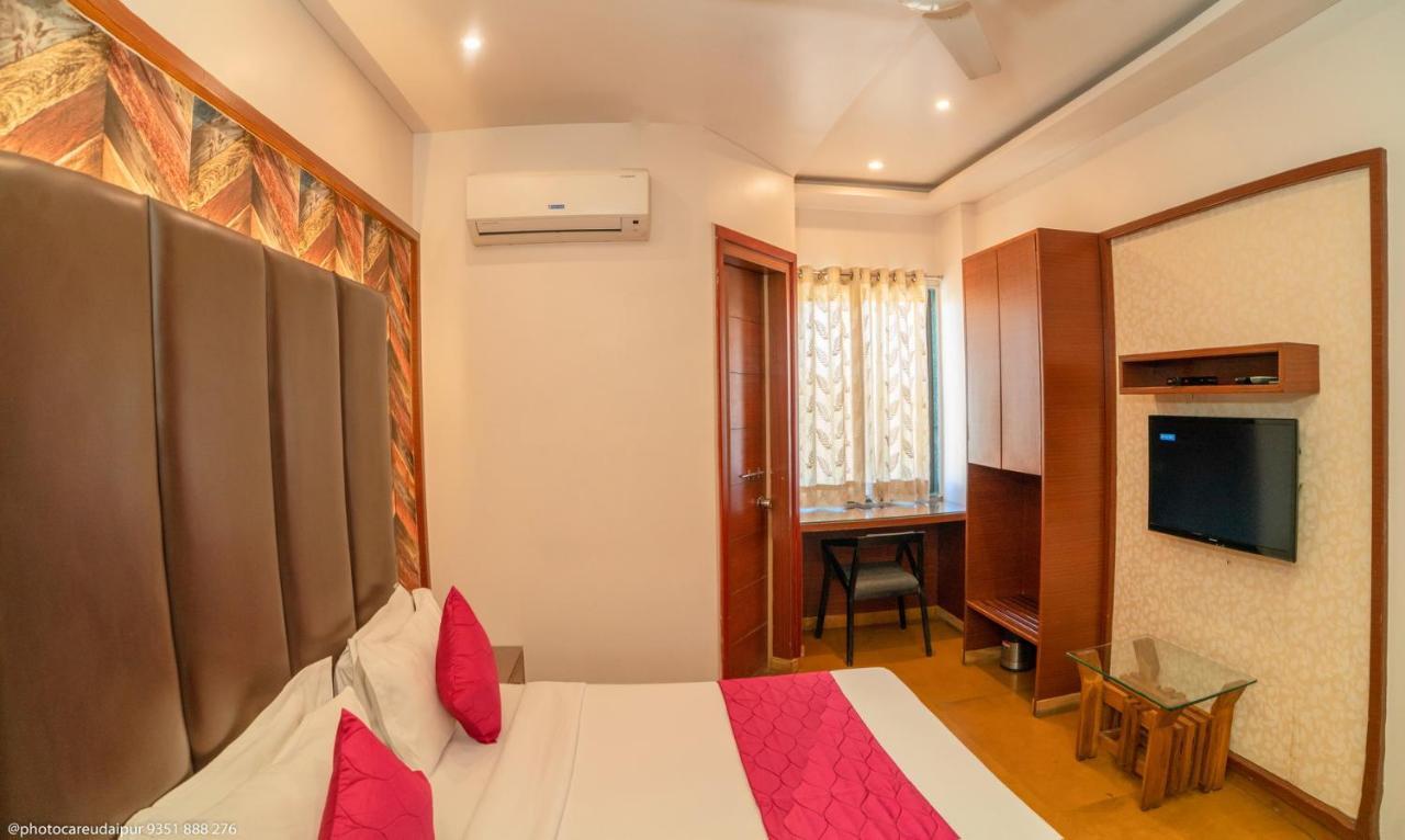 אודייפור Uddhav Vilas A Family Hotel מראה חיצוני תמונה
