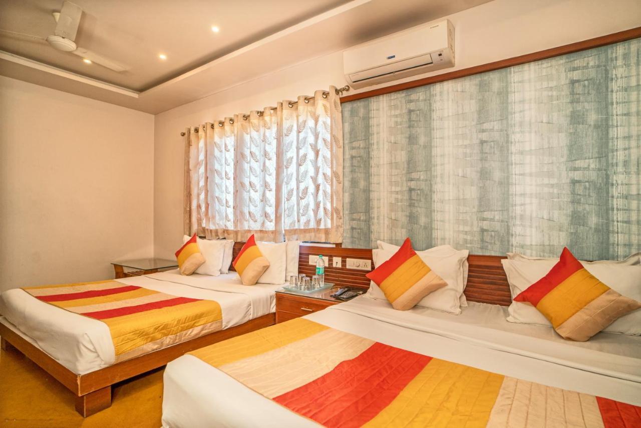 אודייפור Uddhav Vilas A Family Hotel מראה חיצוני תמונה